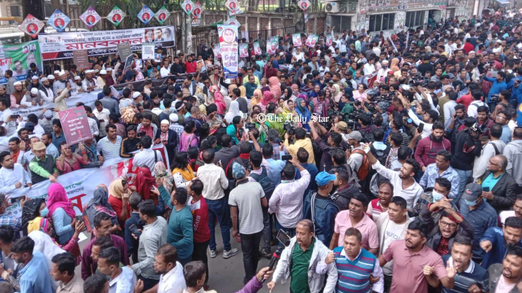 প্রেসক্লাবে বিএনপির মানববন্ধন