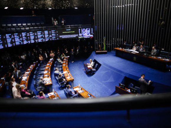 মার্কিন কংগ্রেসে সিনেটররা ভোট দিচ্ছেন। ফাইল ছবি: রয়টার্স