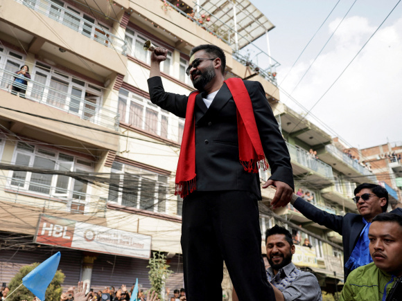 নেপালের ভোটে এগিয়ে আছেন বালেন্দ্র শাহ। ছবি: রয়টার্স