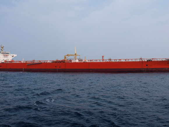 Iranian attack sparks fire on Kuwaiti oil tanker at Dubai Port