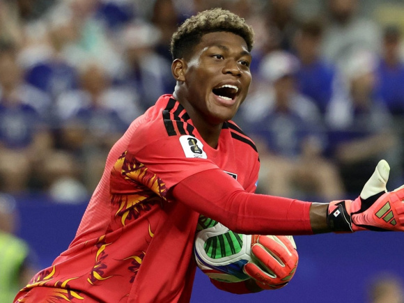 Zion Suzuki