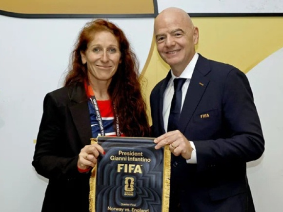 Norwegian Football Federation (NFF) President Lise Klaveness and infantino