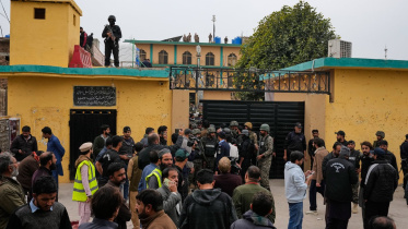 ইসলামাবাদে শিয়াদের ধর্মীয় সমাবেশস্থল ইমামবাড়ি খাদিজা আল-কুবরাতে বিস্ফোরণ। ছবি: সংগৃহীত