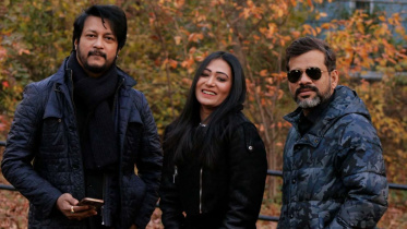 ফ্রেমে বাঁধা বন্ধুত্ব টেলিফিল্মের অভিনেতা-অভিনেত্রীরা। ছবি: সংগৃহীত