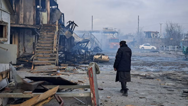 Afghanistan accuses Pakistan of killing hundreds in hospital strike