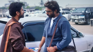 49037