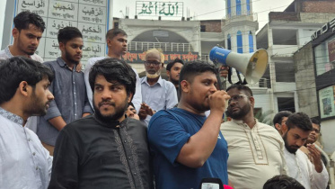 বক্তব্য দিচ্ছেন জাতীয় নাগরিক পার্টির (এনসিপি) দক্ষিণাঞ্চলের মুখ্য সংগঠক হাসনাত আবদুল্লাহ। ছবি: স্টার