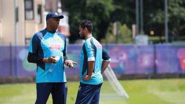 Courtney Walsh & Mashrafe Mortaza
