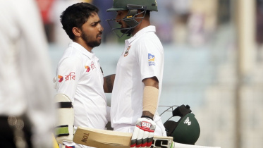 _F751737.jpg