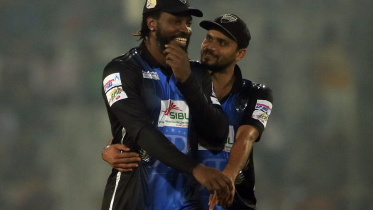ক্রিস গেইল ও মাশরাফি বিন মর্তুজা 