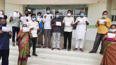 Bagerhat Corona Tika Pic.jpg