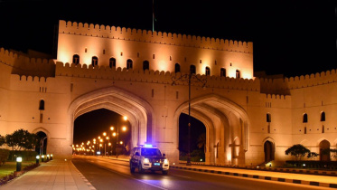 Oman Lock down.jpg