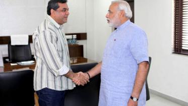 Paresh Rawal and Narenda Modi