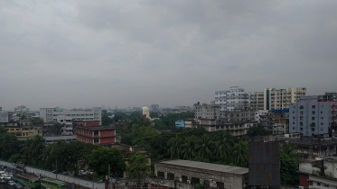 বঙ্গোপসাগরে ঘুর্ণিঝড় কায়ান্টের প্রভাবে দেশের বিভিন্ন স্থানে বৃষ্টি দিয়ে শুরু হয় বৃহস্পতিবার সকাল। আগামীকাল থেকে আবহাওয়ার উন্নতি হতে পারে। ছবি: আবিদা আর চৌধুরী