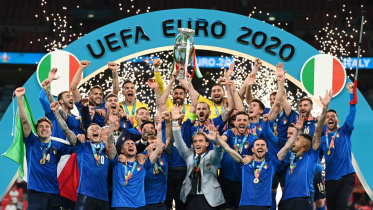 italy_trophy_1