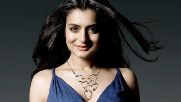 amisha patel.jpg