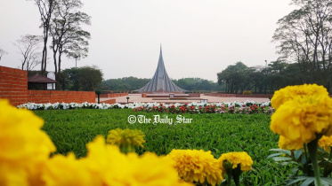 মহান বিজয় দিবস উদযাপন উপলক্ষে জাতির শ্রেষ্ঠ সন্তানদের শ্রদ্ধা জানাতে সাভারের জাতীয় স্মৃতিসৌধে পরিষ্কার-পরিচ্ছন্নতা কার্যক্রম পরিচালনা ও নিরাপত্তাজনিত কারণে আগামী ১৫ ডিসেম্বর পর্যন্ত দর্শনার্থী প্রবেশ নিষিদ্ধ করেছে কর্তৃপক্ষ।  