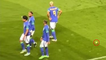 richarlison-banana.jpg