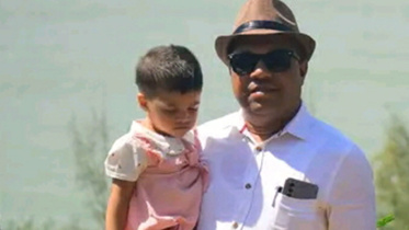 বাবা-মেয়ে