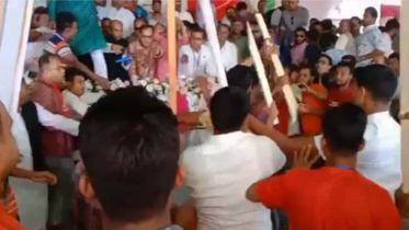 বরগুনায় আ. লীগের সম্মেলনে ২ গ্রুপের সংঘর্ষ, আহত ৫০