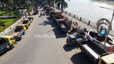 সিলেট-পণ্যবাহী-ট্রাক-ধর্মঘট