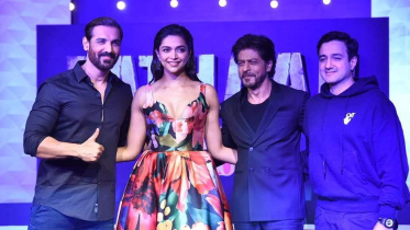 পাঠান সিনেমা নিয়ে সংবাদ সম্মেলনে যা বললেন শাহরুখ খান