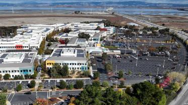 প্রযুক্তি খাতে বিপুল ছাঁটাই কী বার্তা দিচ্ছে