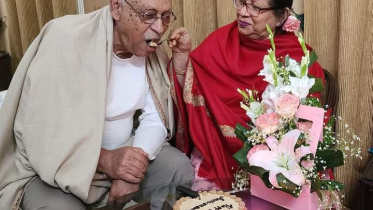 তারা ভালোবাসায় কাটিয়ে দিলেন ৫৩ বছর