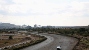 দক্ষিণ আফ্রিকার লিমপোপো প্রদেশে অসংখ্য প্রাকৃতিক উপাদানের খনি রয়েছে। ফাইল ছবি: রয়টার্স