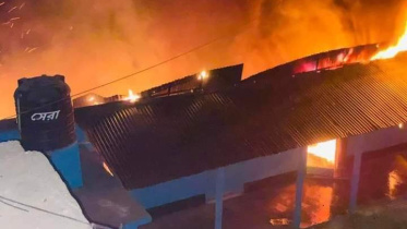 মধ্যরাতে শিবপুরে আ. লীগের অস্থায়ী কার্যালয়ে আগুন, পুড়ে গেছে আসবাবপত্র 