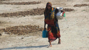 নদীর পানিতে রান্না