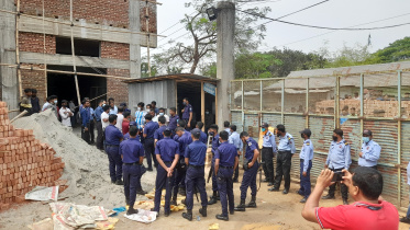 শ্রীপুরে বিদ্যুৎস্পৃষ্ট হয়ে ৩ নির্মাণশ্রমিকের মৃত্যু