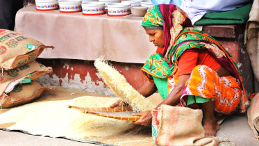 চাল গ্রহণ.jpg