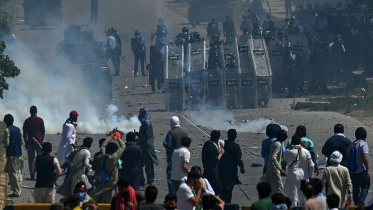 পাকিস্তানে তৃতীয় দিনের মতো মোবাইল ইন্টারনেট, সামাজিক যোগাযোগমাধ্যম বন্ধ