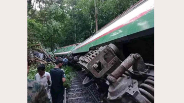 ট্রেন লাইনচ্যুত