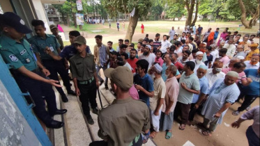 প্রথম আড়াই ঘণ্টার ভোটগ্রহণ শান্তিপূর্ণভাবে হয়েছে: ইসি
