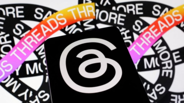 টুইটারের প্রতিদ্বন্দ্বী অ্যাপ 'থ্রেডস' ০৬ জুলাই থেকে বাংলাদেশ, যুক্তরাজ্য, মার্কিন যুক্তরাষ্ট্র সহ বিশ্বের বিভিন্ন দেশে চালু হলেও ইউরোপীয় ইউনিয়নে অ্যাপটি এখনও উন্মুক্ত হয়নি। ছবি: রয়টার্স