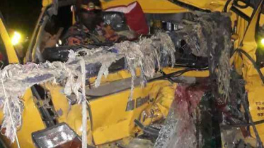 বগুড়ায় বিকল ট্রাকে পেছন থেকে আরেক ট্রাকের ধাক্কা, নিহত ৪