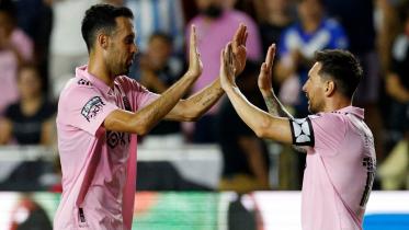 busquets-messi.jpg