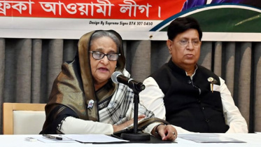 বৃহস্পতিবার দক্ষিণ আফ্রিকায় প্রবাসী বাংলাদেশিদের দেওয়া এক নাগরিক সংবর্ধনা অনুষ্ঠানে বক্তব্য দেন প্রধানমন্ত্রী শেখ হাসিনা। ছবি: বাসস
