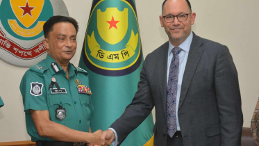 ডিএমপি কমিশনারের সঙ্গে মার্কিন রাষ্ট্রদূতের বৈঠক