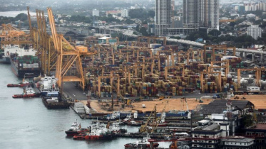 কলম্বোর সমুদ্র বন্দর শ্রীলঙ্কার অর্থনৈতিক কর্মকান্ডে বিশেষ ভূমিকা রাখে। ছবি: রয়টার্স