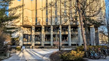 নর্থওয়েস্টার্ন ইউনিভার্সিটি: ভর্তি, স্কলারশিপ ও অন্যান্য তথ্য