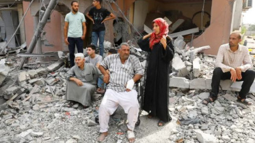 গাজা উপত্যকায় ইসরায়েলের হামলায় ধ্বংস হয়ে যাওয়া একটি বাড়ি। ছবি: রয়টার্স 