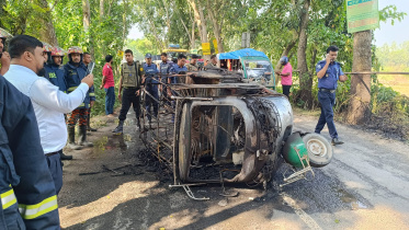 সিএনজিতে আগুন.jpg