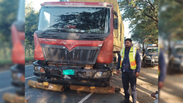 মীরসরাইয়ে কন্টেইনারবাহী প্রাইম মুভারের ধাক্কায় নিহত ৩