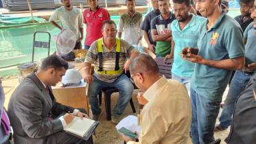 ভবন ধসে শ্রমিক নিহত.jpg