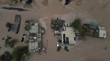 গুজরাটে ঘুর্ণিঝড় 'বিপর্যয়ের' প্রভাবে বন্যা হয়। ফাইল ছবি: রয়টার্স