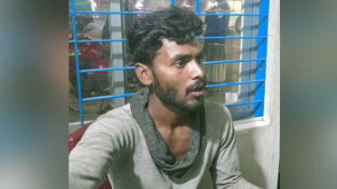 চট্টগ্রামে হ্যান্ডকাফ কাটাতে গিয়ে পুলিশের হাতে ধরা তরুণ