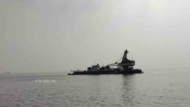 ডুবে যাওয়া ফেরি তোলার প্রস্তুতি চলছে